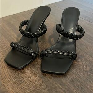 RUN SLIGHTLY SMALL. Elegant Black Braided Women's Heels